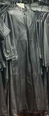 「日本のゲーム服屋」ごっこ 海外掲示板でコート選びが盛り上がる
