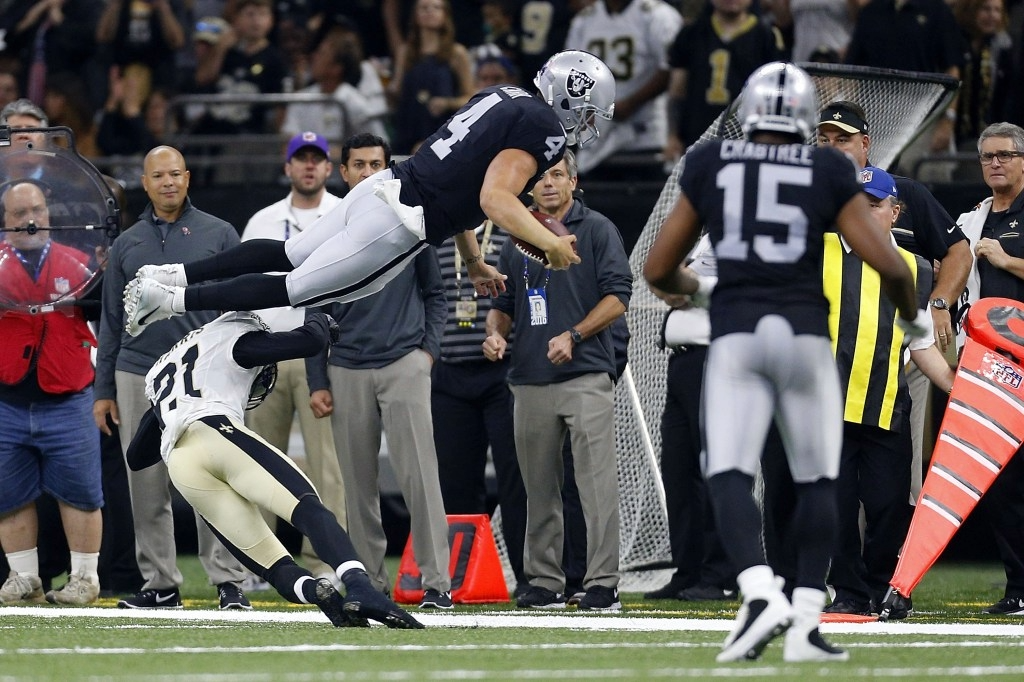 【海外の反応】敵同士なのに健闘祈り合う NFLレイダース対セインツ実況スレ